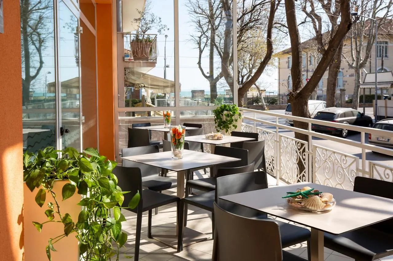 Hotel Ravello Adults Only Rimini 3*,